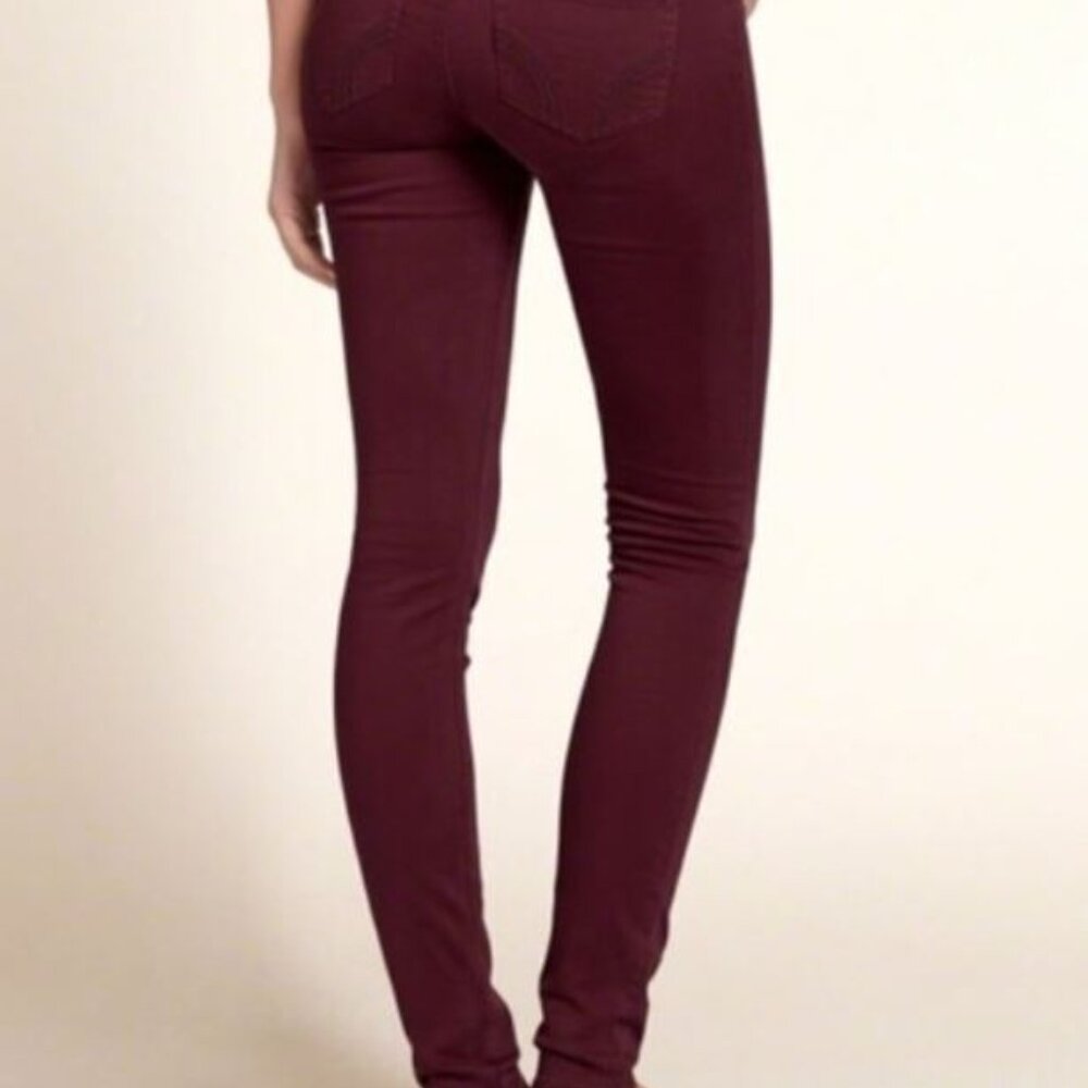 NWOT Hollister Burgundy Skinny Leg Jeans